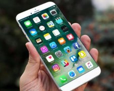 Авторитетний інсайдер показав новий iPhone