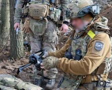 Один день із Гострими картузами: відстеження, вибухи, знищення