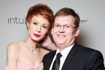 Ресторан с акулами и театр пива: невеста Розенко похвасталась романтическим отдыхом