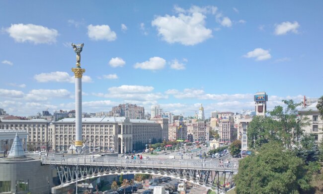 Налоги, отдых, льготы и зимнее время: что подготовил октябрь для украинцев