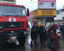 Курс валют на 26 апреля: доллар издевается над гривной