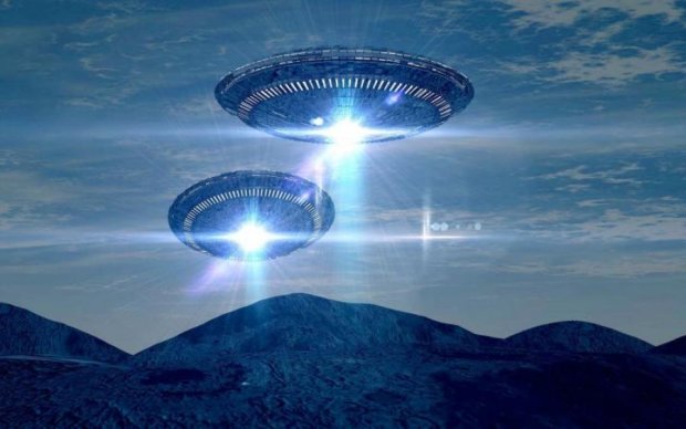 Інопланетяни, атаки й експерименти: чиновник через 20 років розповів про НЛО