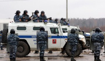 ОМОН на два тижні оточив кримськотатарський район Сімферополя