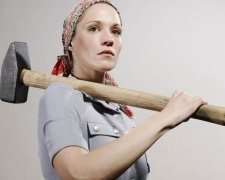 Жительница Днепра поплатится за циничное избиение АТОшника