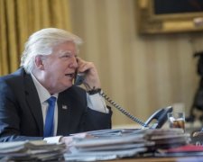 Трамп по телефону напрашивался в гости к Цзиньпину