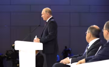 Главное за ночь: смерть Путина, заложники ID-карт и попы-предатели