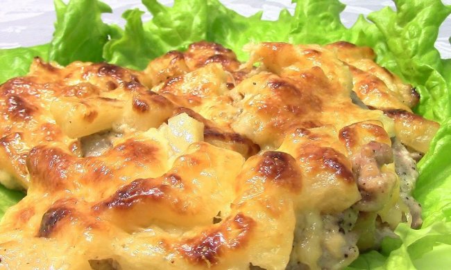 Сочное мясо с ананасами и сыром: рецепт, который понравится каждому