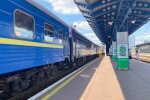 Перон, вагон, поезд, "Укрзалізниця"