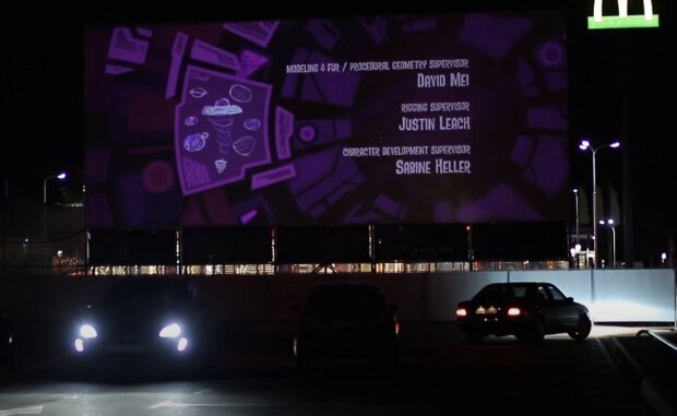 автокинотеатр, скриншот из видео