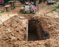 Мemento mori: університет відправляє студентів в могилу, щоб вони змогли прийняти смерть