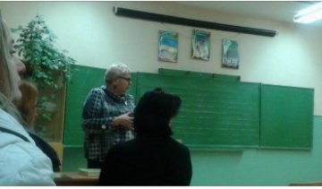 Вчителька в Івано-Франківську називала дітей "дибілами" 
