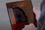 Huawei Mate X, скріншот: YouTube