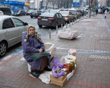 "Бій з тінню": Гройсман залізе в конверти українців