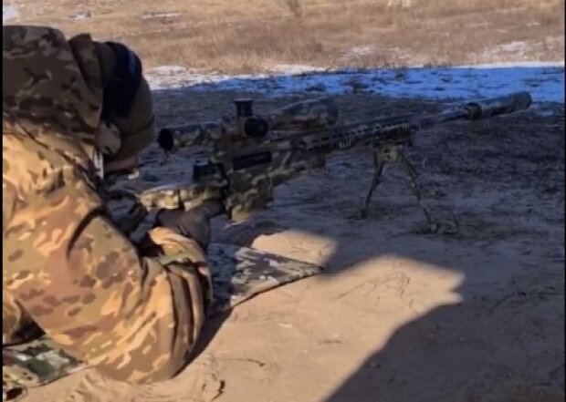 Как готовят снайперов добровольческого подразделения "Хартия": Юрий Голик показал видео