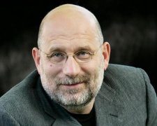 Немає ніякого "єдиного народу": Акунін розбив в пух і прах міфи Путіна