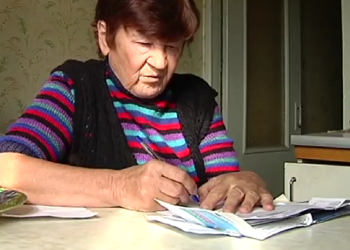 Платежки за коммуналку. Фото: скрин youtube