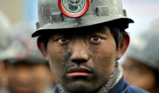 Пожежа на китайській шахті забрала життя 21 людини