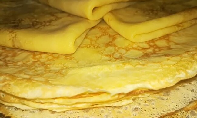 Кукурудзяні млинці, скріншот: YouTube