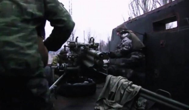 Террористы "ДНР" обстреляли Красногоровку из минометов
