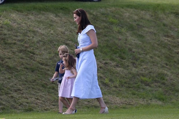 Кейт Міддлтон в день народження доньки порадувала сімейними ніжностями, принцеса підросла: фото
