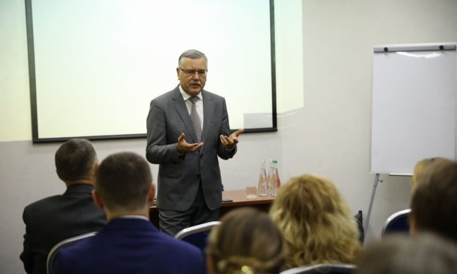 Друзья Гриценко наносят страшный удар по Порошенко