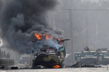 палаюча рашистська техніка
