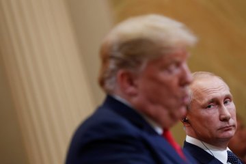 Нова обкладинка The Time змусила Путіна і Трампа намокнути