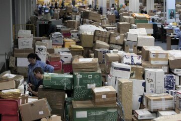 "Під вінець голяка": відома блогерка повелася на "халявні" сукні і ледь не зірвала власне весілля