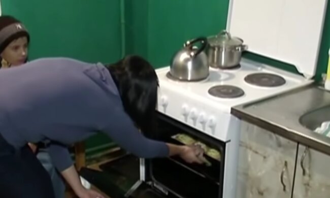 Комуналка, кадр з відео