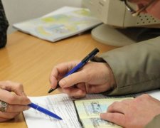 Субсидії по-новому: українцям показали, як заповнювати декларацію про доходи
