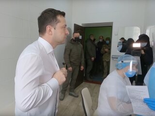 Зеленський вакцинувався від covid-19, скрін з відео