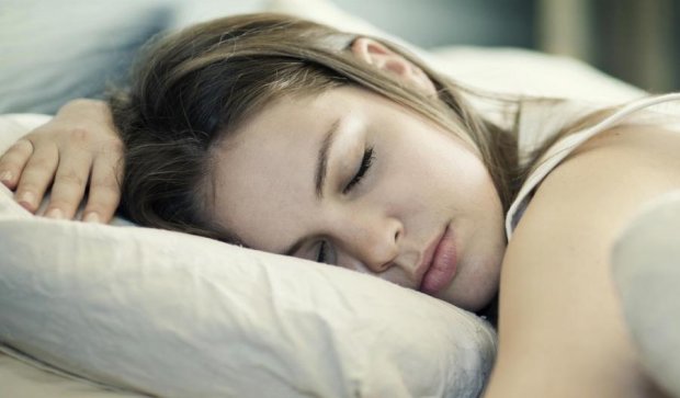 Медики розповіли про шкоду тривалого сну