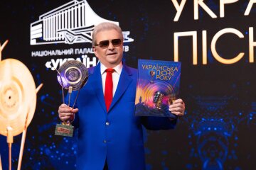 Михайло Поплавський