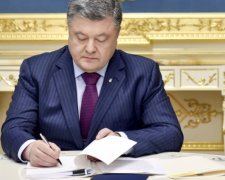Порошенко присвоюватиме іноземцям звання Героя України