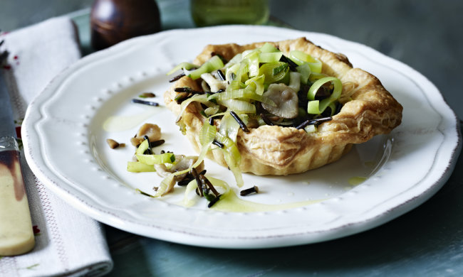 Новий рік 2019: швидкий рецепт тарталеток з цибулею і грибами