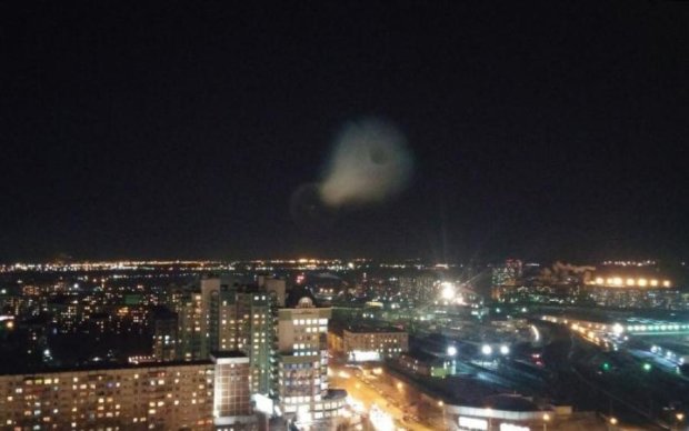 У местных шок: украинец заснял НЛО над городом