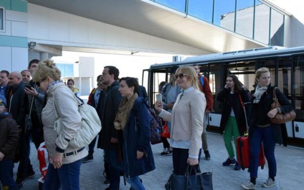 Обезумевшие белорусы устроили побоище в киевском аэропорту