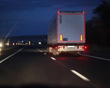 Спека у Львові: заборона в'їзду вантажівкам