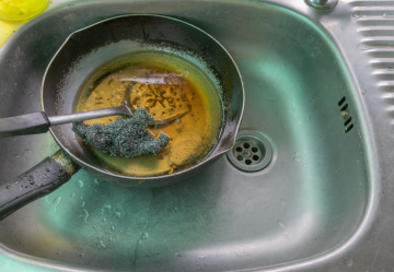 Масло в раковине, кадр из видео