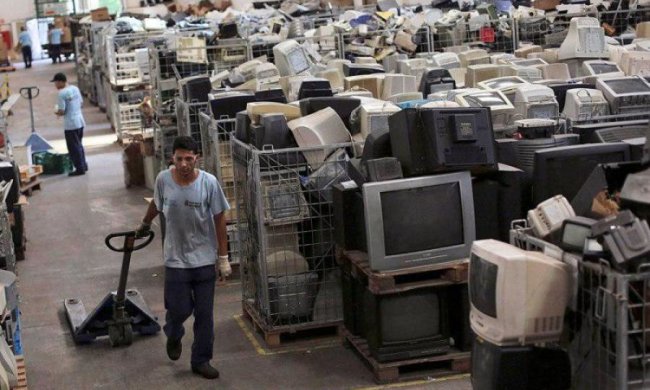 З'явився спосіб перетворювати стару техніку на коштовності