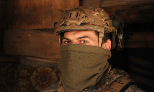 Відважний морпіх і хвостатий герой Арчі: вражаюча історія українця з гарячої точки