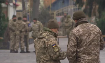 військові в таборі "Вікторія"