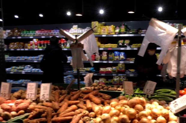 Продукты в супермаркете, кадр из видео
