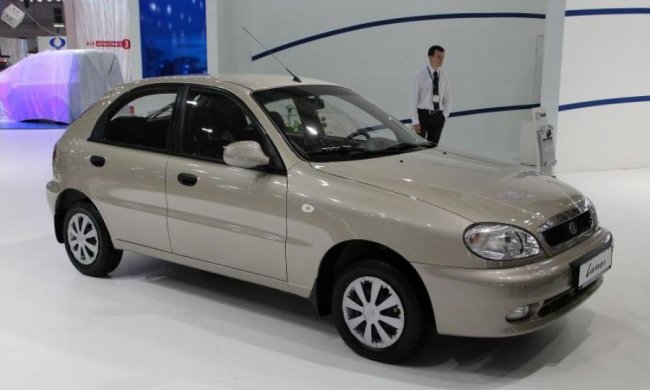 Маск рве волосся: ЗАЗ виходить на ринок електрокарів