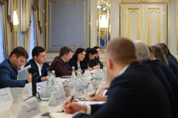 Нарада з представниками компаній паливного ринку, фото ОП