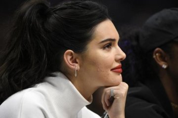 Ярче солнца: Кендалл Дженнер достойно прорекламировала купальник собственного бренда