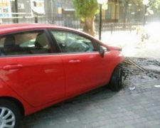 Американець "під кайфом" ледь не зніс харківську податкову