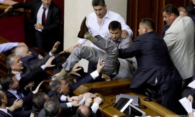 Депутатів пропонують перевіряти на психічні розлади