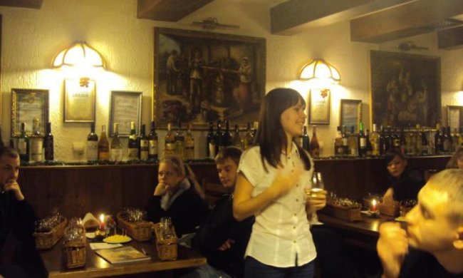 Ветеран АТО взорвал гранату в баре: есть жертвы