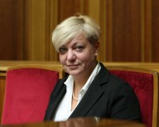 Гонтарева повідомила Порошенку про відставку